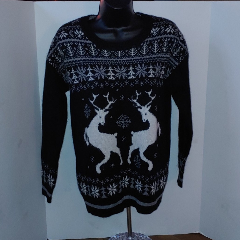 Mossimo Winter Reindeer Black and White Sweater